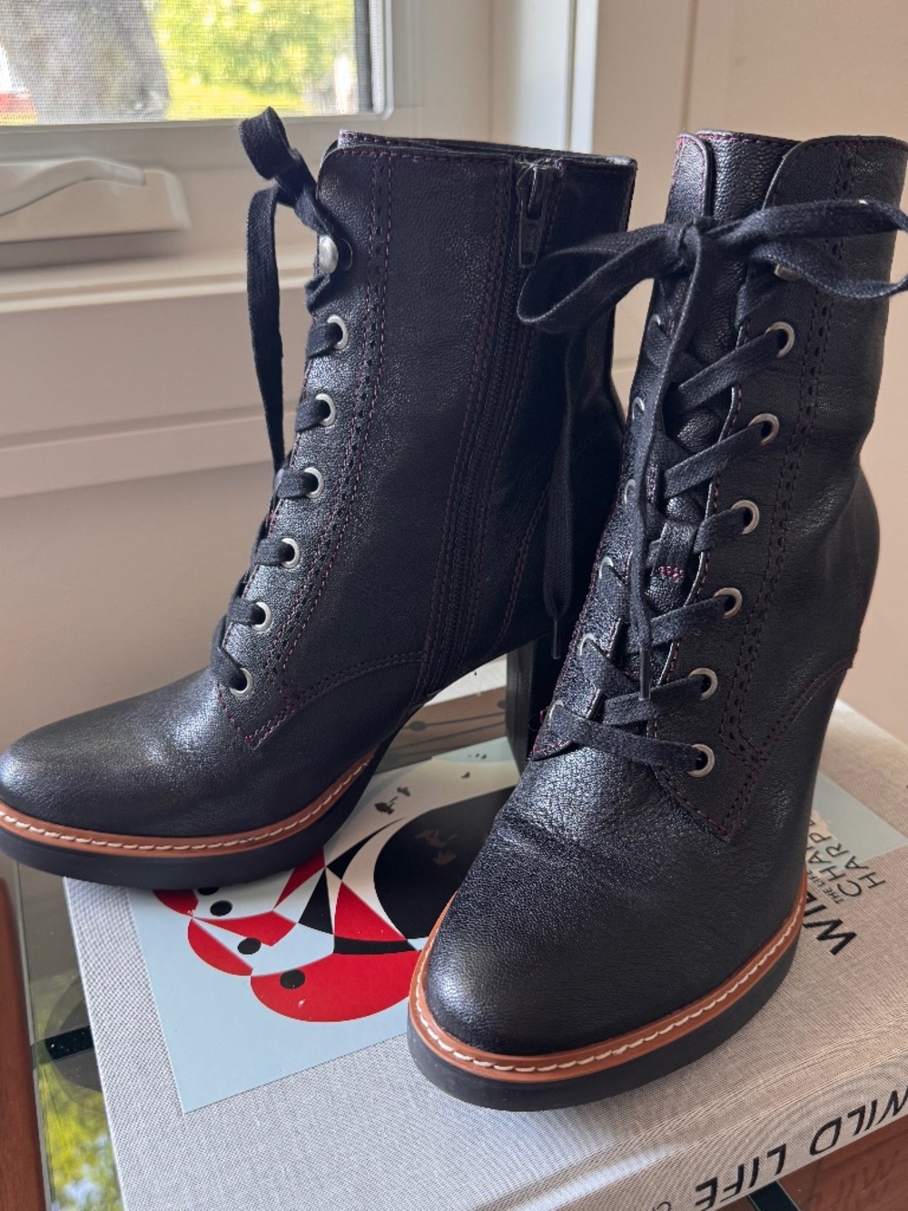 Naturalizer Black Leather Lace-Up Ankle Boots | Block Heel | Size 8.5